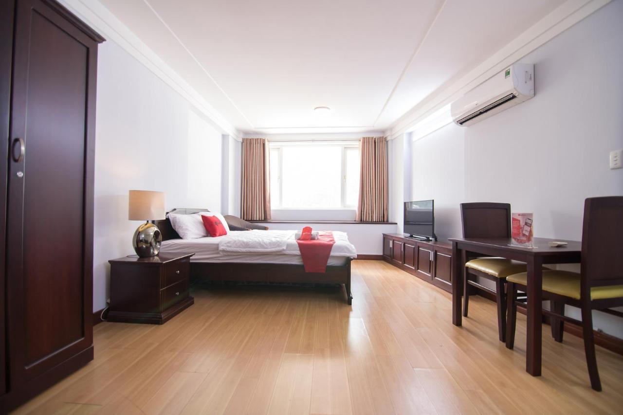 Reddoorz Near Hoa Lu Stadium Хошимин Экстерьер фото